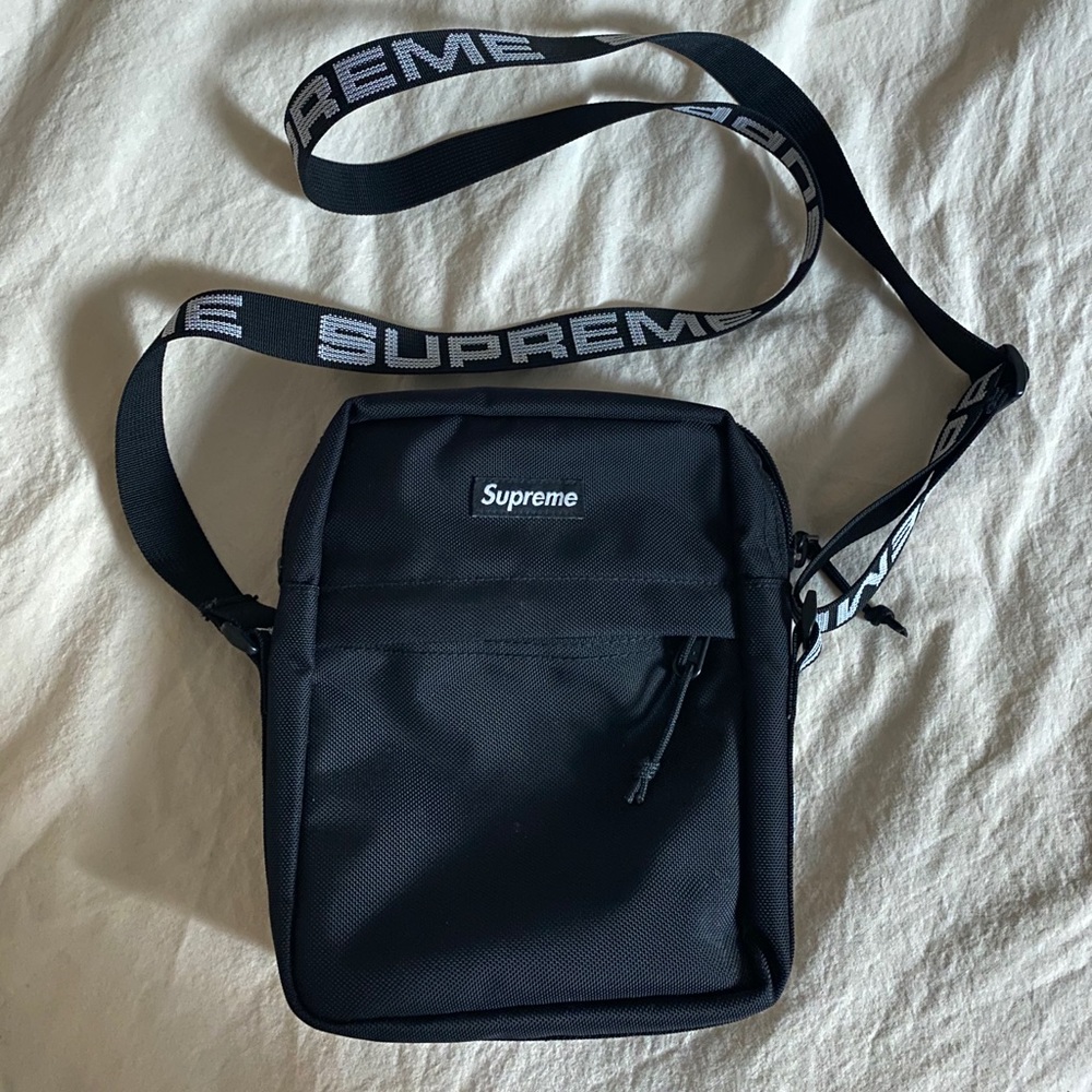 Supreme SS18 Black Shoulder Bag Stockx